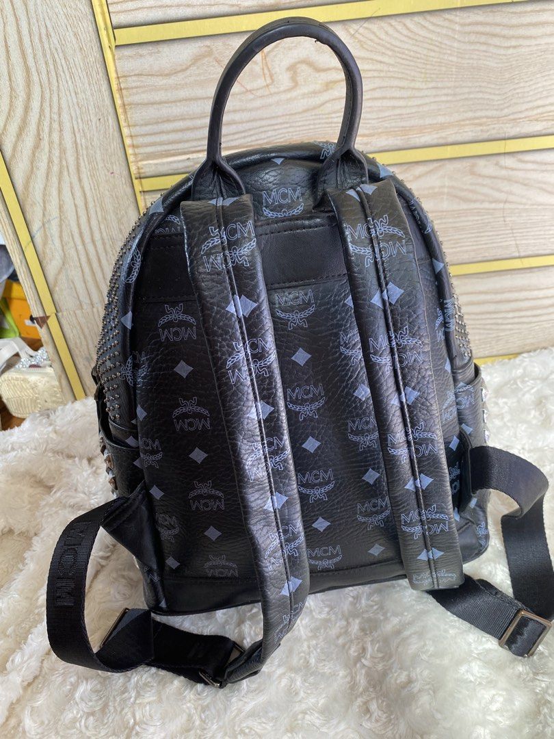 Backpack (Category: Backpacks) located in Manila. Submitted by grandowl_5653cd (Listing ID 1457233271, Image 3). Description: Mcm Backpack Good as new.