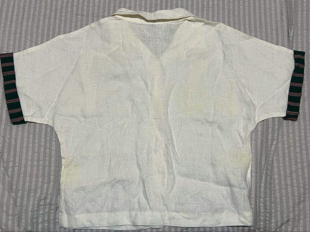 Binibini Marikit Button-Down Polo Blouse (Category: Blouses) located in Makati City. Submitted by kaaiii_9 (Listing ID 1457251383, Image 2). Description: Polo blouse, worn only once and still in good condition. Has some yellowing spots due to storage. Original condition otherwise well-maintained. Will not entertain lowball offers. 📍Makati City (Can do meetups at Circuit Makati) 🛵 Lalamove.