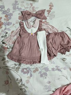 （分類：）位於 。 由 Kotohahanami 提交（商品編號 1457274605，圖片 1）。簡介： 。
