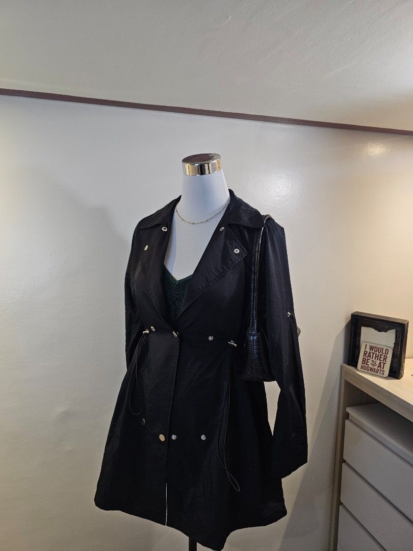 Black Trench Coat with Belt (Category: Coats, Jackets and Outerwear) located in Antipolo. Submitted by ancheska_ (Listing ID 1457235539, Image 1). Description: SIZE: M-L NO ISSUE 📍upper antipolo .