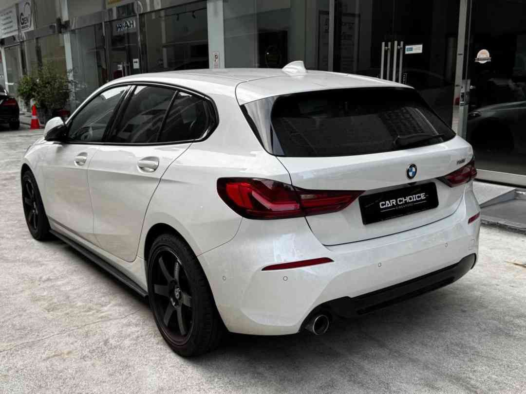 BMW 1 Series Hatchback 118i 5-door Edition Sport (A) (Category: Used Cars) located in Singapore. Submitted by sgcarchoicewc (Listing ID 1457226575, Image 3). Description: Sales Contact: Casper Lim tel:90687290 .