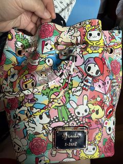 (Category: ) located in . Submitted by peishan81 (Listing ID 1457163280, Image 1). Description: .