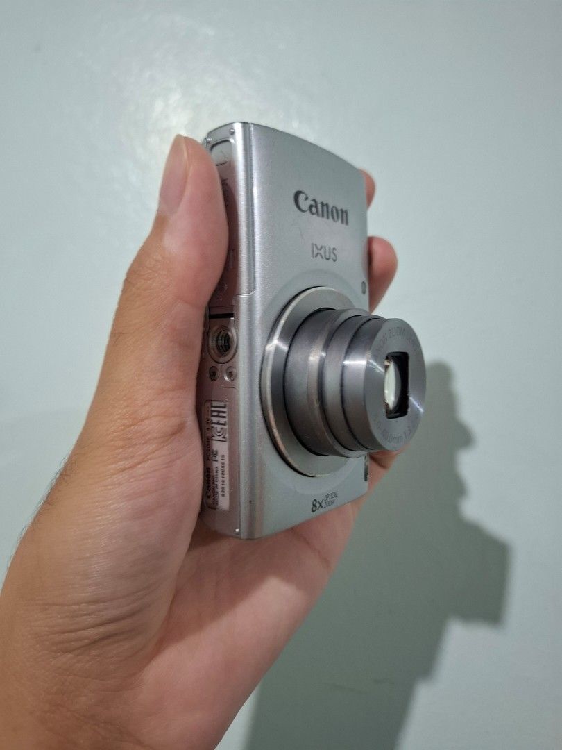 Canon Ixus 145 (Category: Cameras) located in Dagupan City. Submitted by gadgets_by_pxtrade (Listing ID 1457270292, Image 2). Description: Canon IXUS 145 SALE: 6 999 + sf Features: Compact & stylish digicam 16 MP CCD sensor 8x Optical zoom HD video recording Great for that classic digicam look Body condition: 7.5/10 — with signs of usage. No port cover. All functions are working with no known issues. Inclusions: Pouch SD card Beaded strap Clip Ch