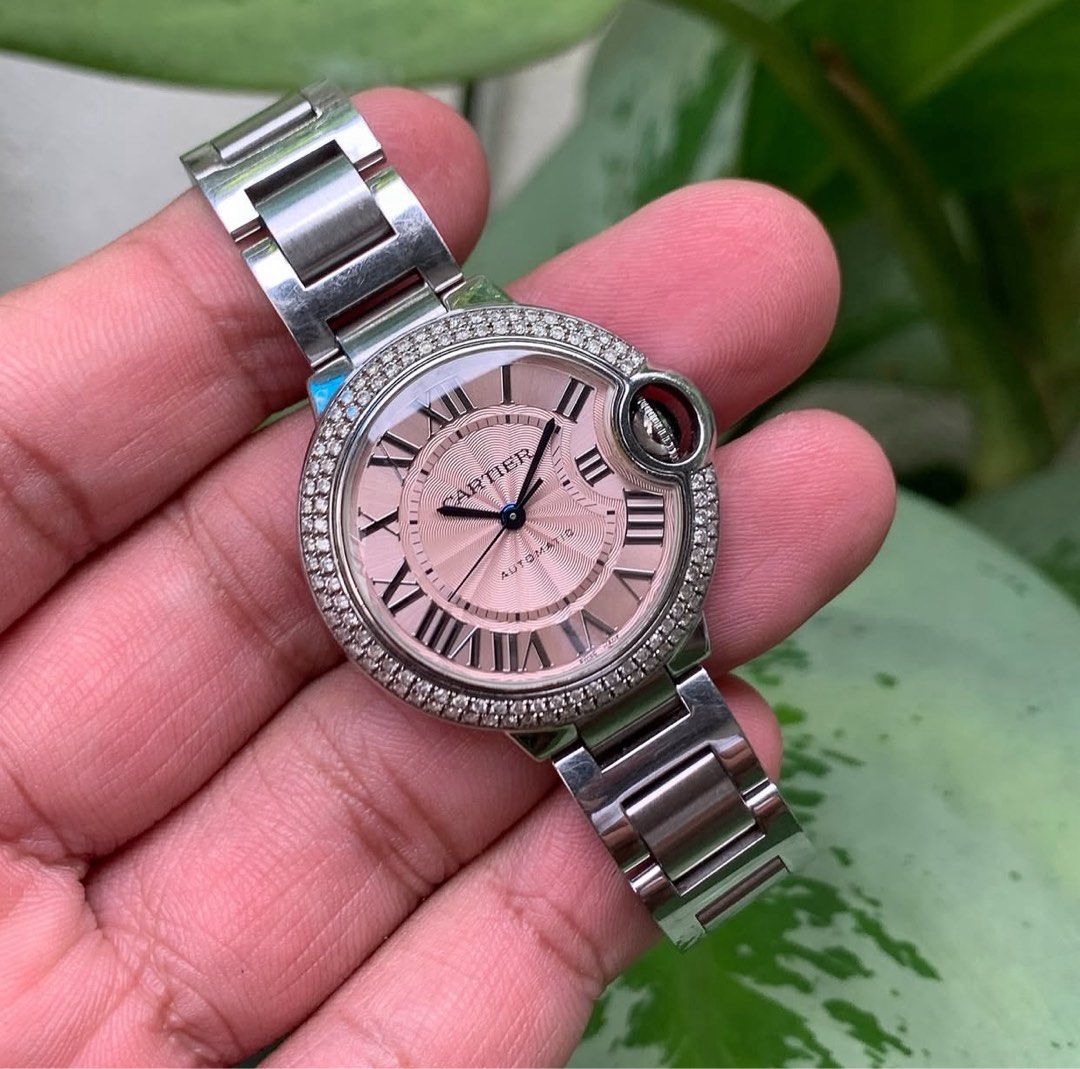 Cartier Ballon Bleu 33mm (Category: Luxury Watches) located in Manila. Submitted by mpkronos_official (Listing ID 1457179401, Image 1). Description: Ballon Bleu 33mm Salmon Dial and Custom Bezel Comes with Box 225,000 only Disclaimer: MPKronos is not affiliated with any of the brands featured. Copyrights and trademarks solely belong to the respective owners..