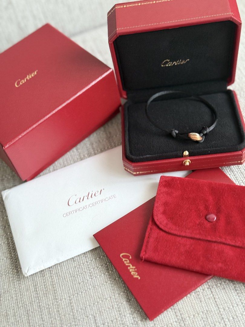 Cartier Trinity Bracelet （分類：飾物及配件）位於 Hong Kong。 由 roseeeee12 提交（商品編號 1457219451，圖片 2）。簡介： ✔️ Cartier Trinity Bracelet ✔️ Original box / certificate / packaging。