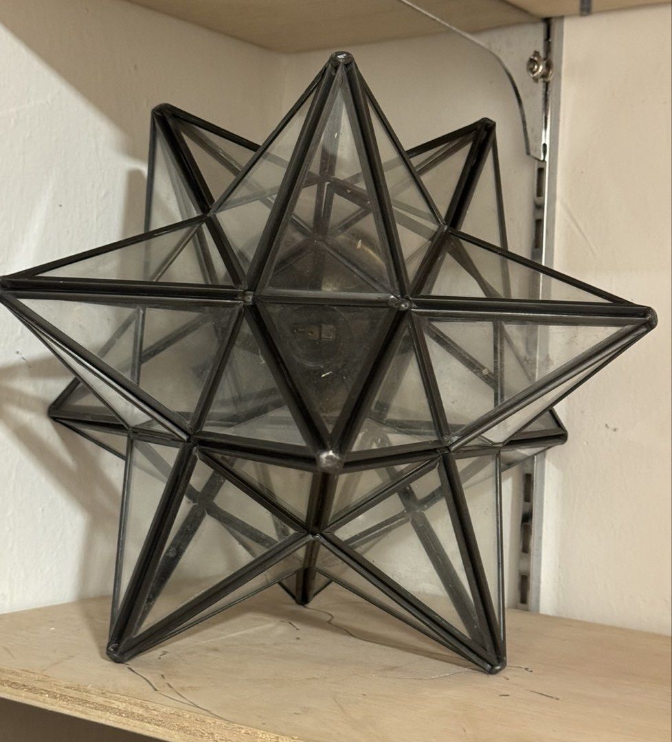 Ceiling lights (Category: Lighting) located in Singapore. Submitted by mattselling_81445452 (Listing ID 1457308154, Image 1). Description: .