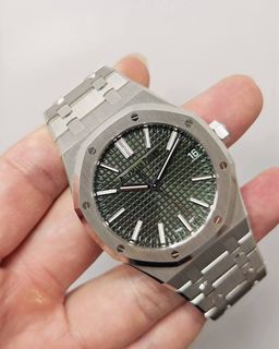(Category: ) located in . Submitted by dr.watches (Listing ID 1457258735, Image 1). Description: .