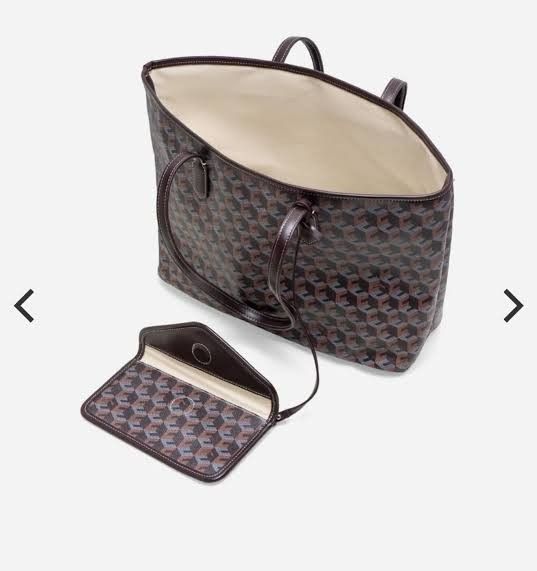 CHRISTY NG RUSSO TOTE BAG (Category: Tote Bags) located in Davao. Submitted by anikanik88 (Listing ID 1457257132, Image 2). Description: PRELOVED LIKE NEW ‼️ CHRISTY NG RUSSO TOTE BAG MEDIUM IN SIZE WITH DUSTBAG DIRECT PM📩.