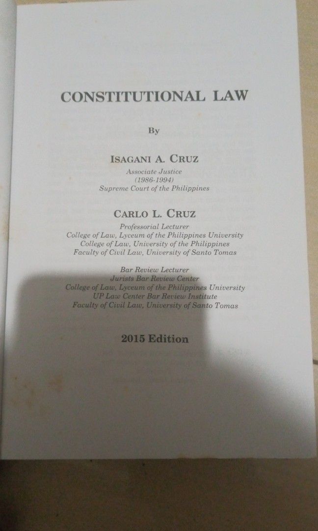 Constitutional Law (Category: Textbooks) located in Imus. Submitted by man.man.jr (Listing ID 1457224096, Image 1). Description: HB. 2015 edition..