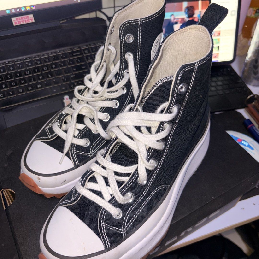 Converse Run Star Hike High (Category: Shoe inserts) located in Manila. Submitted by ciiii1 (Listing ID 1457308135, Image 2). Description: Condition: Used once / Like New with Original Box Size: Men’s US 8.5 / Women’s US 10 / EUR 42 / 26.5 cm Colorway: Black / White / Gum RFS (Reason for Selling): Got another Converse shoe .