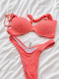 (Category: ) located in . Submitted by everythingneedstogoo (Listing ID 1457247283, Image 1). Description: .