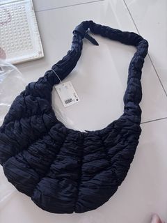(Category: ) located in . Submitted by off_closet1 (Listing ID 1457209133, Image 1). Description: .