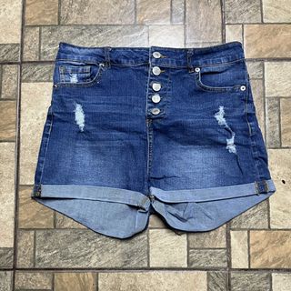 (Category: ) located in . Submitted by riefiana (Listing ID 1457226998, Image 1). Description: .