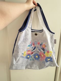 （分類：）位於 。 由 pradalai 提交（商品編號 1457188765，圖片 1）。簡介： 。