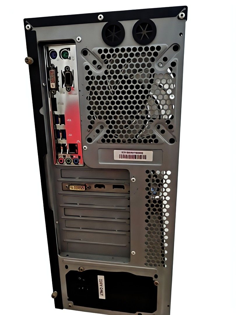 Desktop Intel CPU AMD GPU (Category: Desktops) located in Shah Alam. Submitted by ysfork (Listing ID 1457166370, Image 2). Description: *without the SSD/HDD* Asus Motherboard: H97-PLUS CPU: Intel(R) Core(TM) i5-4590 RAM: 8GB GPU: AMD Radeon R7 200 Series.