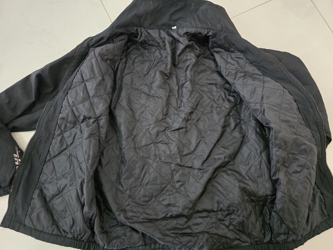 DHL black Jacket (Category: Coats, Jackets and Outerwear) located in Singapore. Submitted by icnke (Listing ID 1440968310, Image 3). Description: DHL jacket good condition black man size .