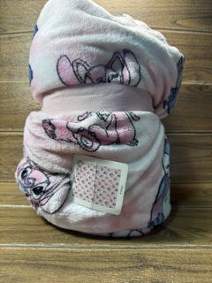 (Category: ) located in . Submitted by fashionifywardrobe8899 (Listing ID 1457238651, Image 1). Description: .