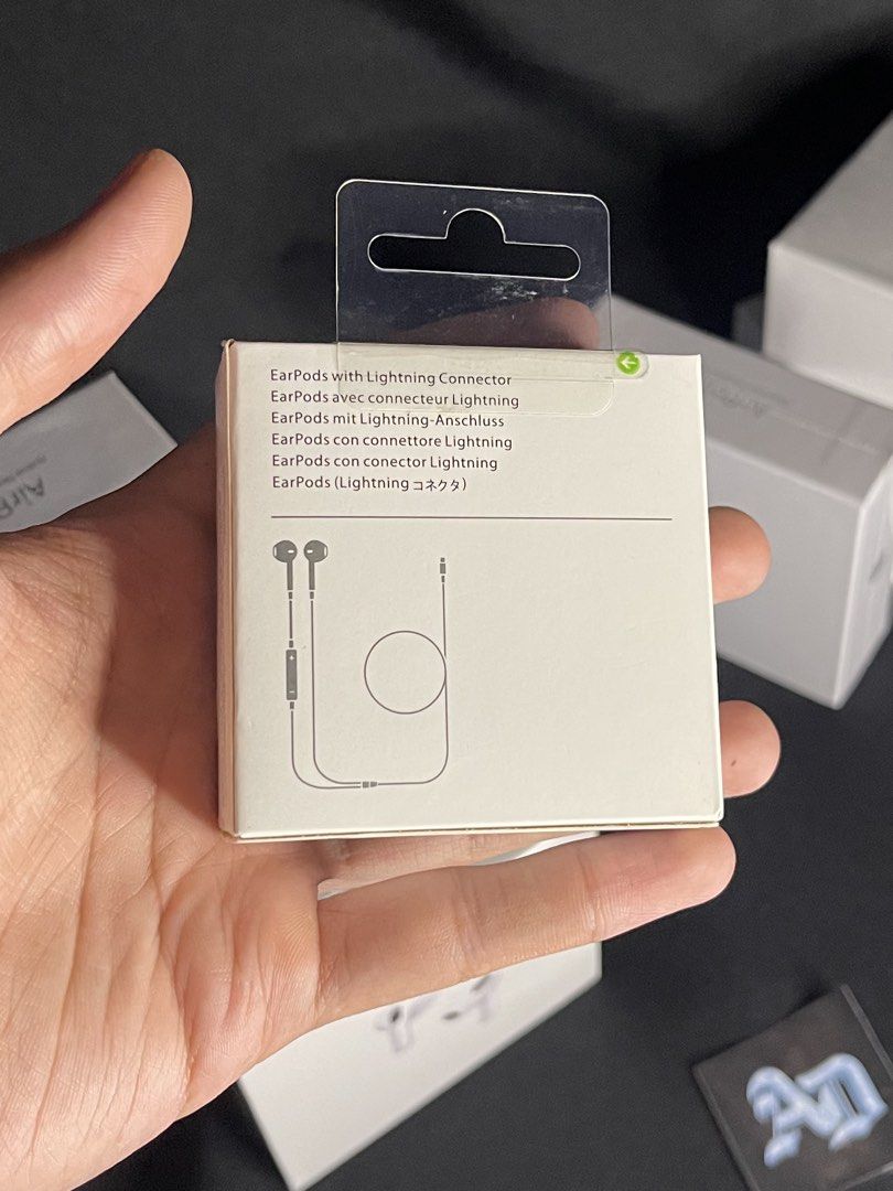 EarPods Lightning Connector Earphones (Category: Earphones) located in Mandaluyong City. Submitted by adapparelandtech (Listing ID 1457324891, Image 2). Description: * Iphone Lightning Cable * Brand New Sealed * Ooen for Wholesale Orders * Can do meet-up around Mandaluyong * Nationwide Shipping🇵🇭 * via Lalamove or JNT * Highest Quality Copy - Same functionality as the original, with premium sound and same features. Great for everyday use, music