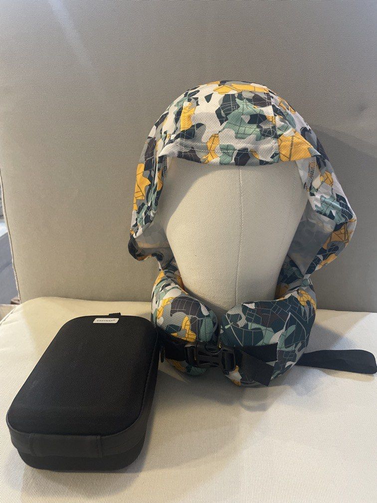 EasyNap Ergonomic Neck Pillow — Pattern Edition (Category: Braces, Support & Protection) located in Las Pinas. Submitted by yourneighbortotoro (Listing ID 1457234353, Image 1). Description: EasyNap Ergonomic Neck Pillow — Pattern Edition ✨ Smart comfort and stylish design — crafted for restful travel and ergonomic support on the go. 📚 Perfect for collectors of travel gear, comfort accessories, and EasyNap innovations 🔹 Brand: EasyNap 🔹 Model: 