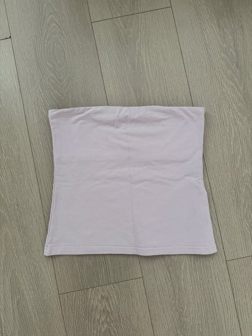 Edikted Lilac Tube Top Size M (Category: Sleeveless) located in Manila. Submitted by soup06 (Listing ID 1457300827, Image 1). Description: Lilac tube top from Edikted. Very simple and casual. .