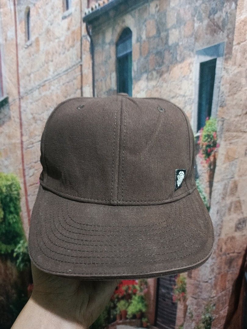 Element close cap (Category: Caps & Hats) located in Caloocan City. Submitted by shsgoods (Listing ID 1457142351, Image 1). Description: location: Karuhatan Valenzuela City.