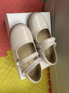 （分類：）位於 。 由 smileyariel 提交（商品編號 1457143963，圖片 1）。簡介： 。