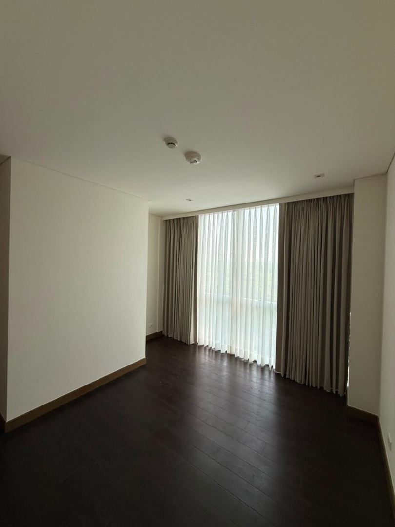 (Category: ) located in . Submitted by oneglobalrealty (Listing ID 1426972411, Image 1). Description: .