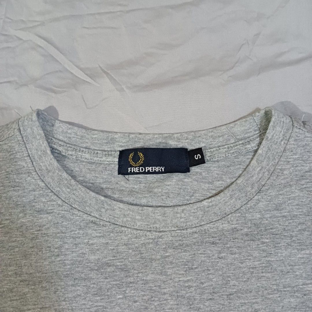 Fredperry (Category: Activewear) located in Bugallon. Submitted by gabe-perez (Listing ID 1457141265, Image 3). Description: Fredperry Small Width 19 x Length 24.