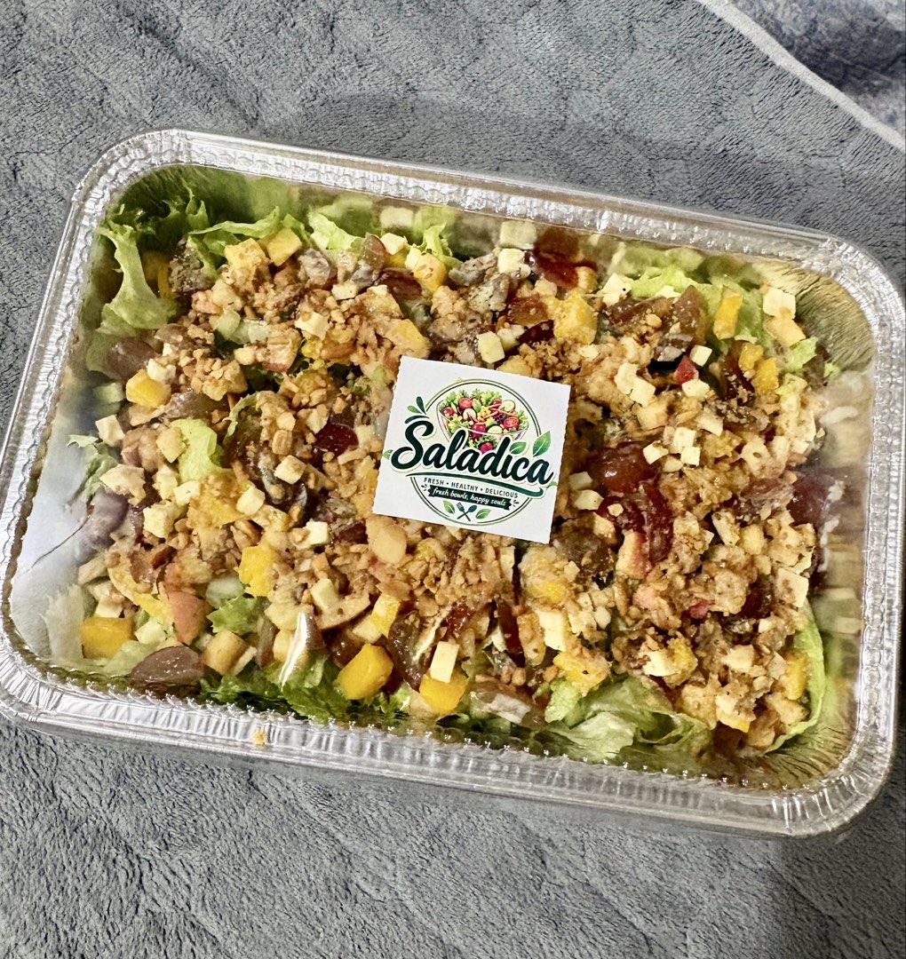Fresh Vegie & Fruit salad (Category: Fresh Produce) located in Pasig City. Submitted by radiantluke88 (Listing ID 1457216891, Image 2). Description: Fresh Veggie and fruit salad with special sauce. Available in Party tray 1550 Med tray 550 Tub size 139 Made to orders. For your special events. Get together Family Gatherings Payment first. 📍Bambang Pasig Pick up and delivery. .