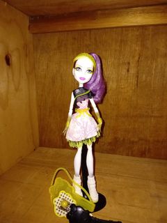 (Category: ) located in . Submitted by maefei_hawk (Listing ID 1457319822, Image 1). Description: .