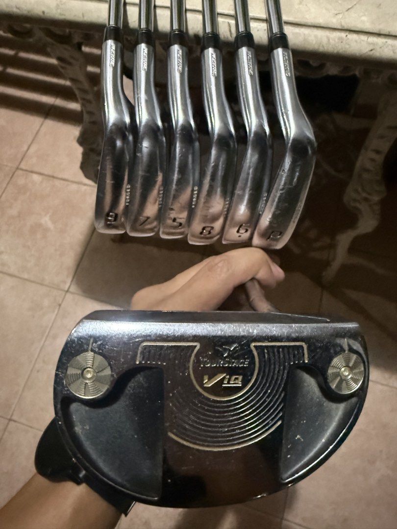 Golf set VIQ set (Category: Golf) located in Manila. Submitted by imelvinnnnn (Listing ID 1457294401, Image 3). Description: Tourstage ViQ Golf Set Tourstage ViQ iron 5i to 9i, P - NS pro shaft S flex Tourstage wedge 50° & 56° Tourstage ViQ wood 3 15°- SR flex Tourstage ViQ utility 5 25° - R flex Tourstage ViQ driver 10.5° - S flex Tourstage ViQ putter Tourstage Golf bag 18k.