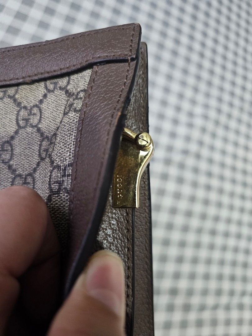 Gucci Sling Bag Coded (Category: Luxury Bags & Wallets) located in Manila. Submitted by jannabianca (Listing ID 1457240993, Image 2). Description: personal bag, used once.