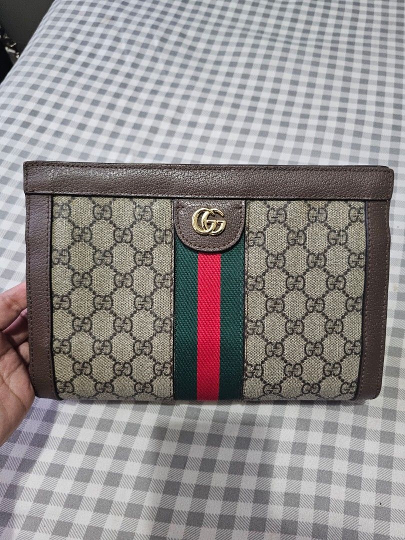 Gucci Sling Bag Coded (Category: Luxury Bags & Wallets) located in Manila. Submitted by jannabianca (Listing ID 1457240993, Image 1). Description: personal bag, used once.
