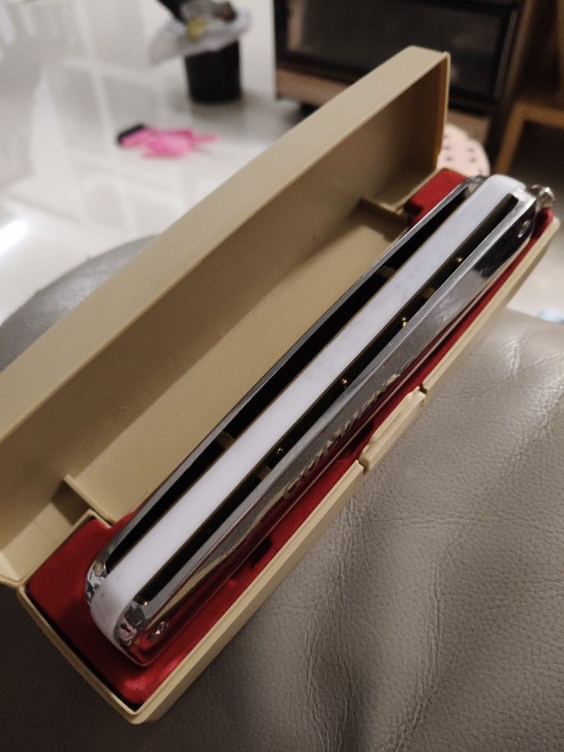 harmonica (Category: Musical Instruments) located in Singapore. Submitted by hello1172 (Listing ID 1457229501, Image 3). Description: .