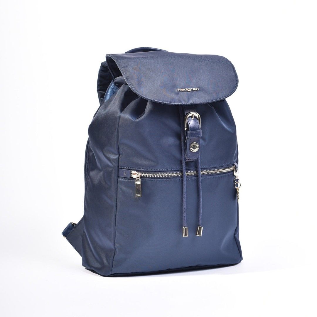 Hedgren Black Drawstring Backpack (Category: Backpacks) located in Calamba. Submitted by prelovvdd (Listing ID 1457219960, Image 1). Description: - Black Hedgren backpack - Drawstring closure with buckle flap - Front zip pocket - Adjustable shoulder straps - Lightweight and durable material - Ideal for everyday use or travel.