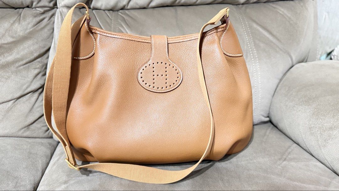 Hermes Rodeo 2 Bag Vintage (Category: Luxury Bags & Wallets) located in Makati City. Submitted by heartbreakerathigh (Listing ID 1457279006, Image 1). Description: Vintage bought in Japan Gold on Gold Still in great condition even it is vintage It is like Evelyn Crossbody .