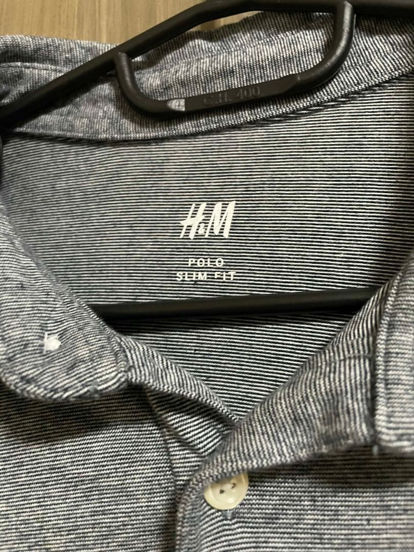 H&M POLO SHIRT (Category: Tshirts & Polo Shirts ) located in Caloocan City. Submitted by chapter_01 (Listing ID 1457188399, Image 2). Description: - Authentic - No issues, Slightly used only Size: Medium 20 width x 27 length - Negotiable.