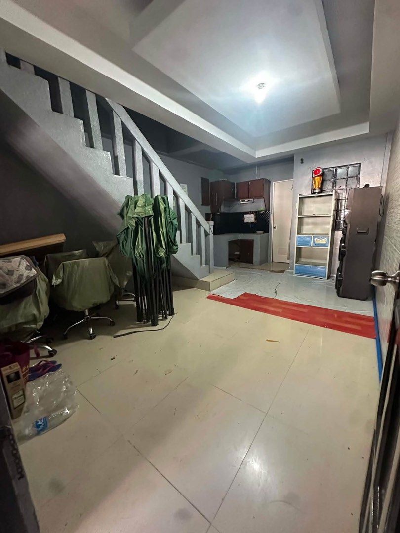 HOUSE FOR RENT (Category: Apartments & Condos) located in Manila. Submitted by prelovedyns (Listing ID 1457223650, Image 3). Description: House for rent Brgy. 744 Singalong Manila ✅5 floors ✅3 Bedroom with restroom ✅ Livingroom ✅ Garage for 1 vehicle & 1 motorcycle ✅ Open Area ✅ Big Rooftop ✅ Own electric & water meters. ✅ Safe and Peaceful Area Accessible and walking distance to: -Church -School -Convenience Stores -Markets/Talipapa -Fastfood: C