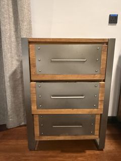 (Category: ) located in . Submitted by lindseet (Listing ID 1457257813, Image 1). Description: .