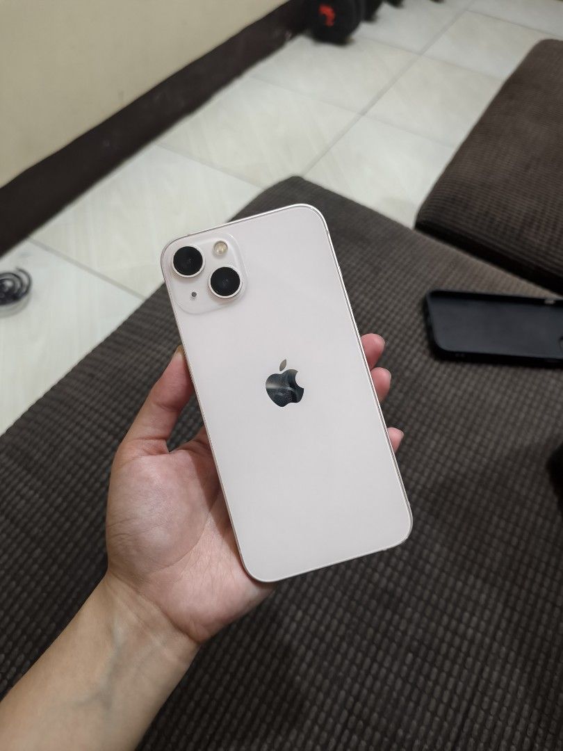 Iphone 13 128 GB - PINK (Category: iPhone 13 Series) located in Taguig. Submitted by laguertaleah (Listing ID 1457177139, Image 1). Description: Iphone 13 128 GB - PINK No Repair/Replacement history Working true tone & face ID Openline BH: 73% Issue: Dent lang sa lower part ng frame. P15.5K.