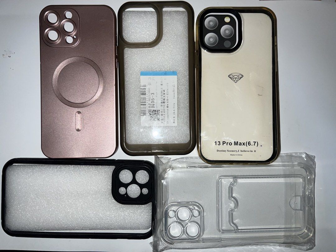 Iphone 13 Promax Case (Category: Cases & Sleeves) located in Manila. Submitted by franzgalang666 (Listing ID 1457295331, Image 2). Description: •Bundle random cases for Iphone 13 Pro Max • Decluttering ✨ Note: Never been used pa yung clear case 🙂 .
