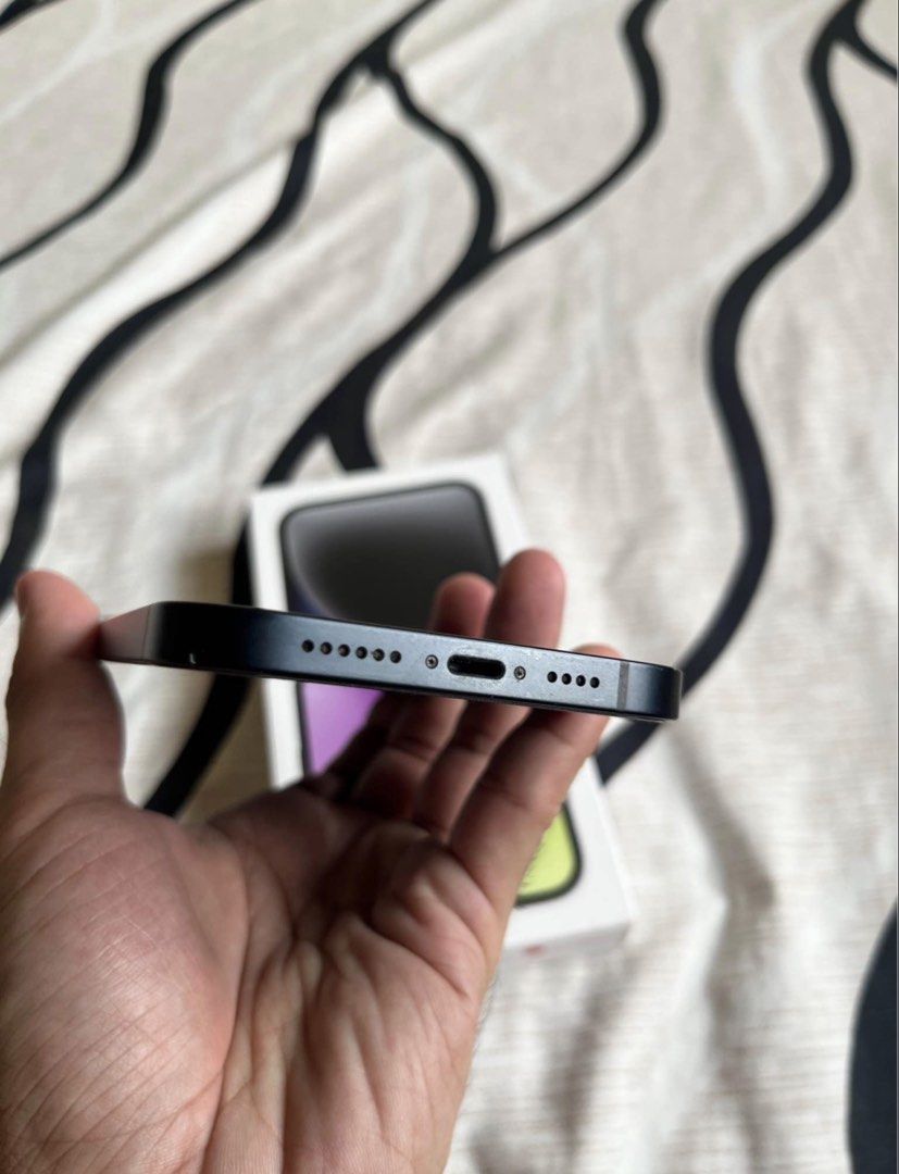 Iphone 14 plus 128GB Midnight (Category: iPhone 14 Series) located in Manila. Submitted by mariellear32191 (Listing ID 1457219859, Image 2). Description: for sale iphone 14 plus 126 gb color midnight open line batt health 83% box lang kasama. issue light scratches dahil sa casing meet up. mcdo sta.ana pedro gil. circuit makati..