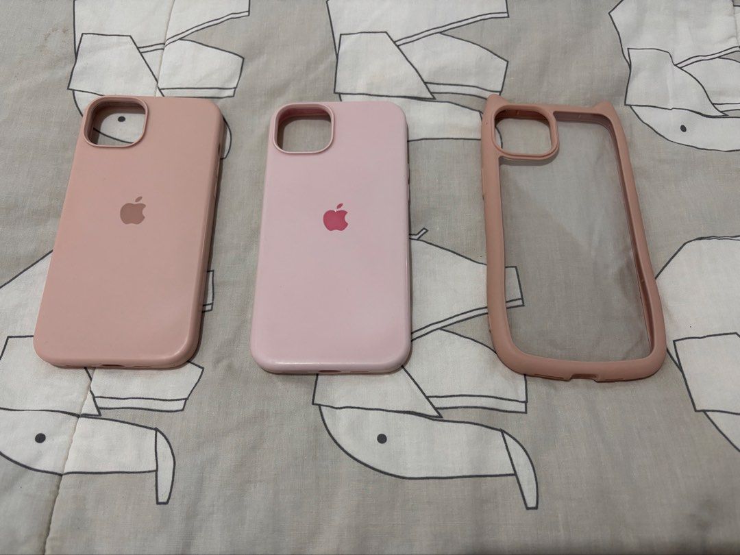 iPhone 15 Plus/14 Plus bundle case (Category: Cases & Sleeves) located in Bacolod City. Submitted by nczr96 (Listing ID 1457267569, Image 2). Description: iPhone 15 Plus/14 Plus bundle case! [1 brand new and 8 preloved but still decent] Brand new: 1 purple liquid silicone case Preloved: 2 pink liquid silicone cases (sand pink and light pink) 1 blue icecream hard case 1 cat ear case 1 purple FRIENDS case 1 yellow Rhode case with FAKE lemontini bal