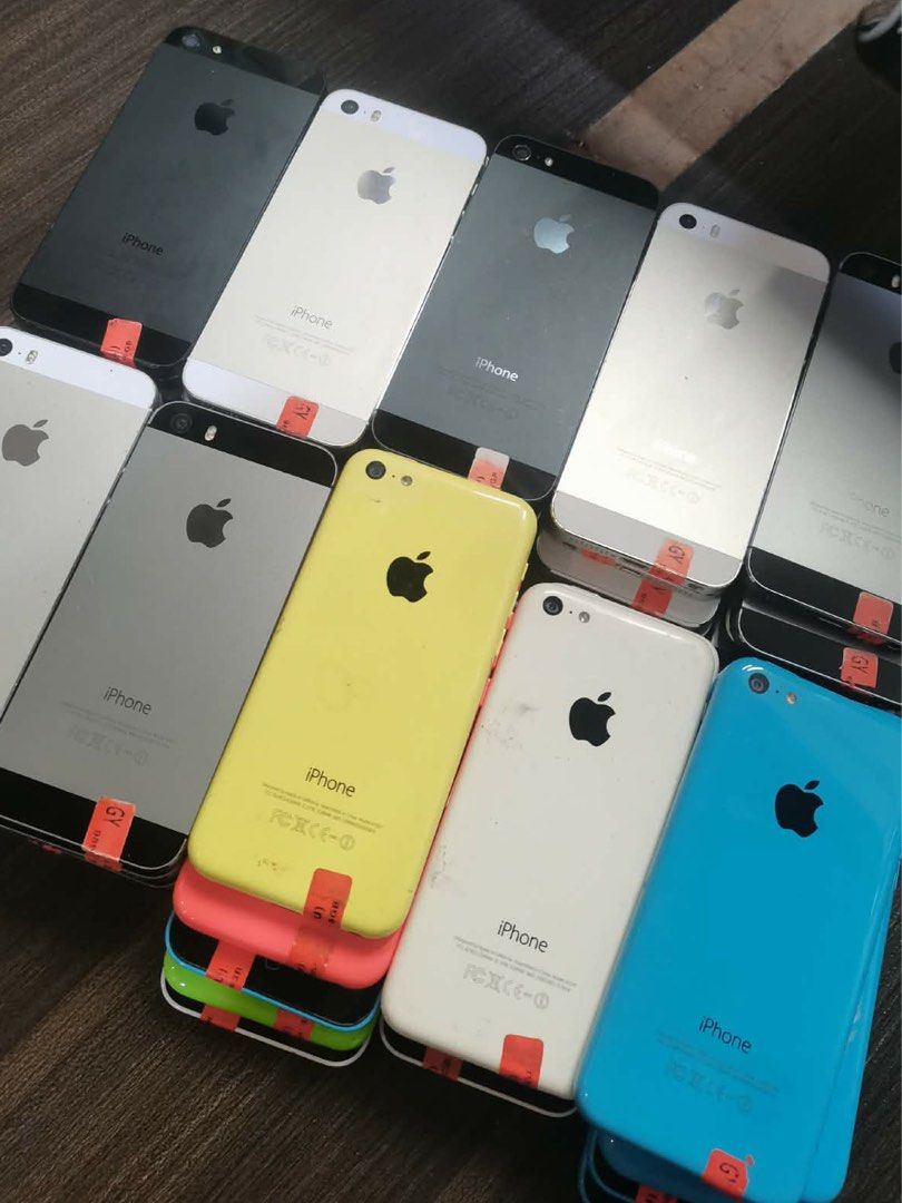 iPhone 5 Series TEXT ME IF INTERESTED 095******80 (Category: Others) located in Quezon City. Submitted by gunitagadgets.ph (Listing ID 1457238233, Image 1). Description: APPLE 5 SERIES — TEXT ME IF INTERESTED! hello, people! selling some of my Apple 5 series units, baka may naghahanap for digicam or pang-collection. Apple 5 / 5S black and silver, 16gb Apple 5C green 32GB blue 16GB pink 16GB white 32GB 16GB 32GB bypass units, no reset / no update.