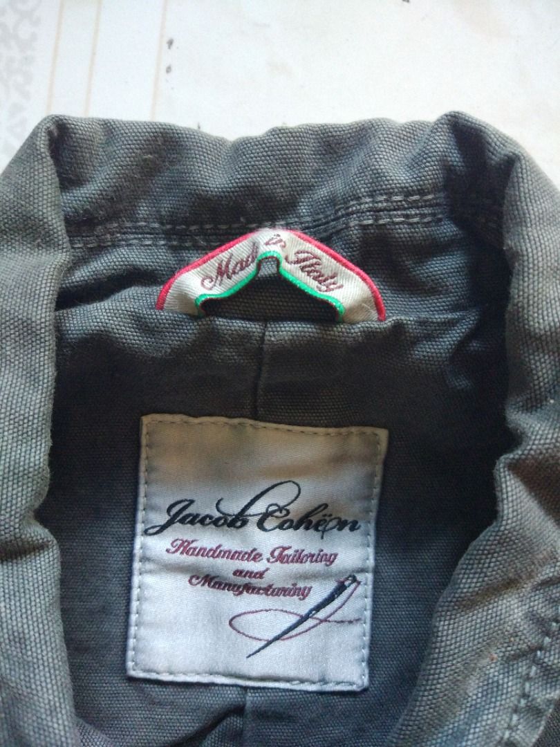 Jacob Cohen Duck Canvas Chore Jacket M (Category: Coats, Jackets and Outerwear) located in Pasay City. Submitted by denimdude.ph (Listing ID 1457237866, Image 3). Description: made in Italy no size tag, fits small to medium.
