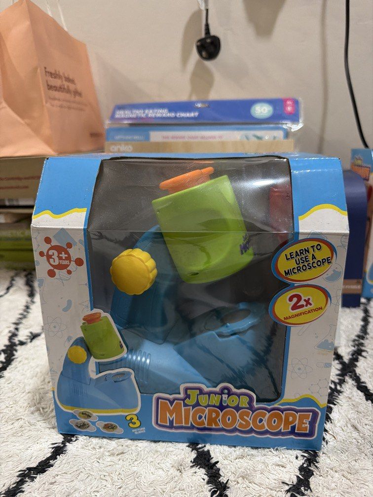 Junior Microscope (Category: Toys & Games) located in Shah Alam. Submitted by ahmad1988 (Listing ID 1457150899, Image 1). Description: Hi all, New educational toys to let sell. Brand Bew. Buy 2 for RM70 can mix with other toys Thank you.