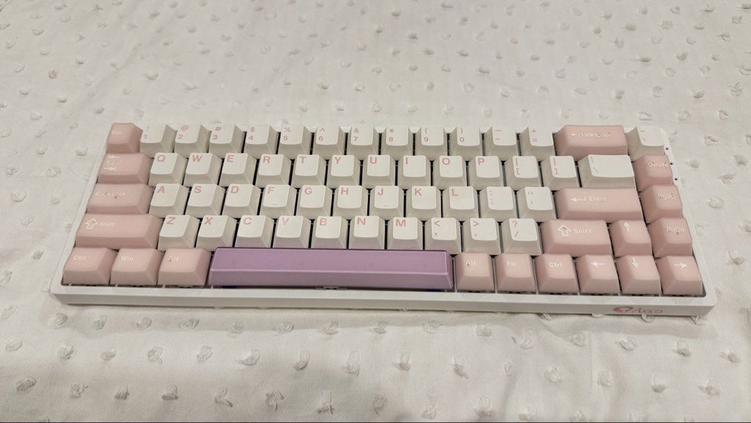 Keyboard - AKKO 3068b Plus (Category: Computer Keyboard) located in Makati City. Submitted by margaritas.closet (Listing ID 1457298013, Image 2). Description: No box but brand new RFS: not going to use it AKKO 3068B Plus Backlit Keyboard Bluetooth No Issues NO SWAPS.