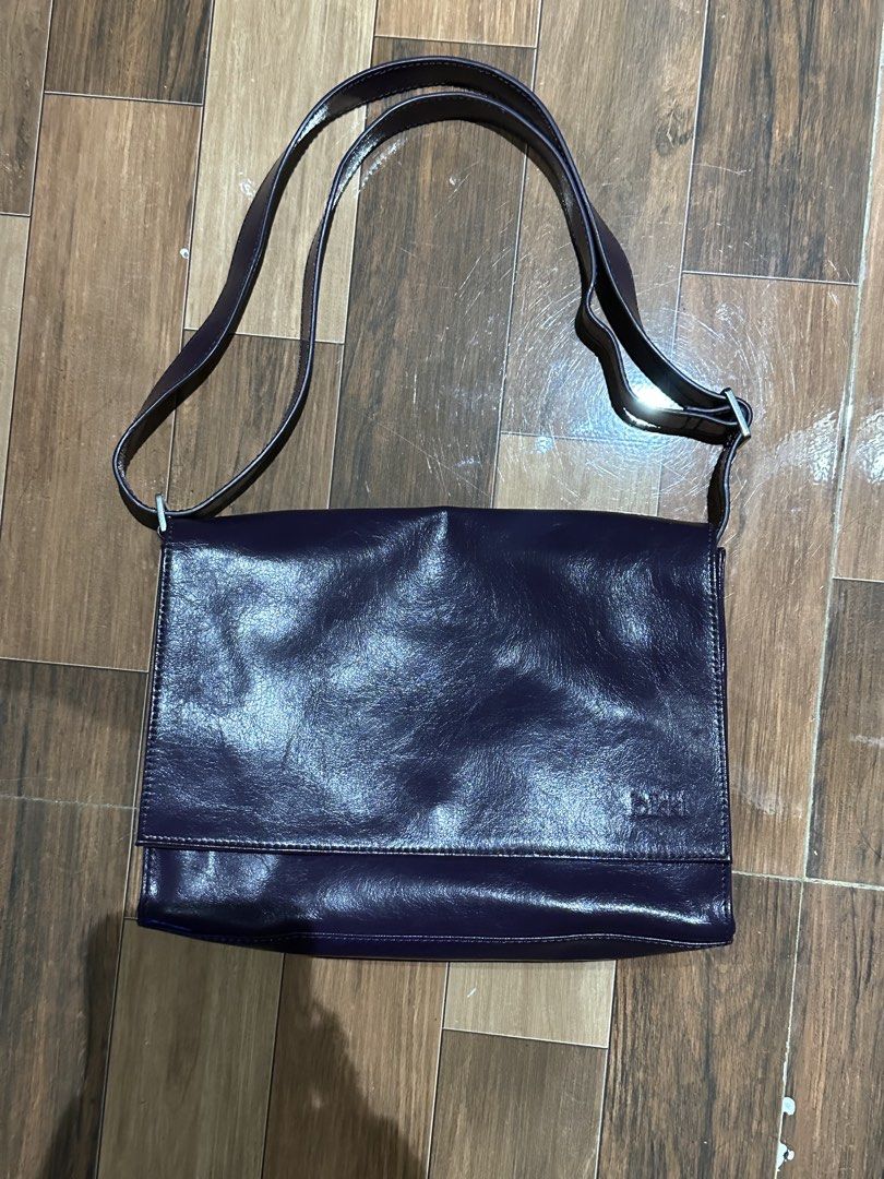 Leather Purple Bag (Category: Cross-body Bags) located in Quezon City. Submitted by shopalmostfriday (Listing ID 1457156964, Image 1). Description: .