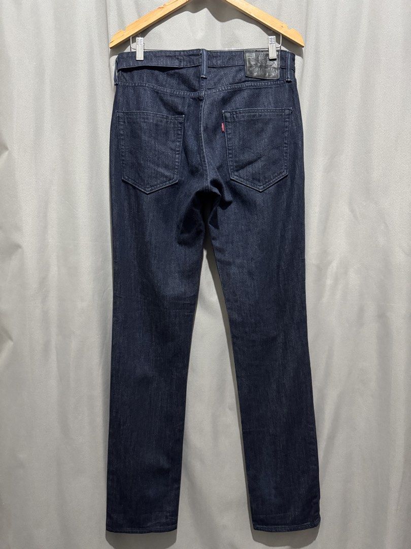 Levi’s 511 Slim Fit Commuter Pants (Category: Jeans) located in Meycauayan. Submitted by itstimothrifts (Listing ID 1457301245, Image 1). Description: Levi’s 511 Slim Fit Commuter Pants Excellent Condition Size 32 on tag Actual Width 32 Length 45 Leg Opening 7 Front Rise 13 .