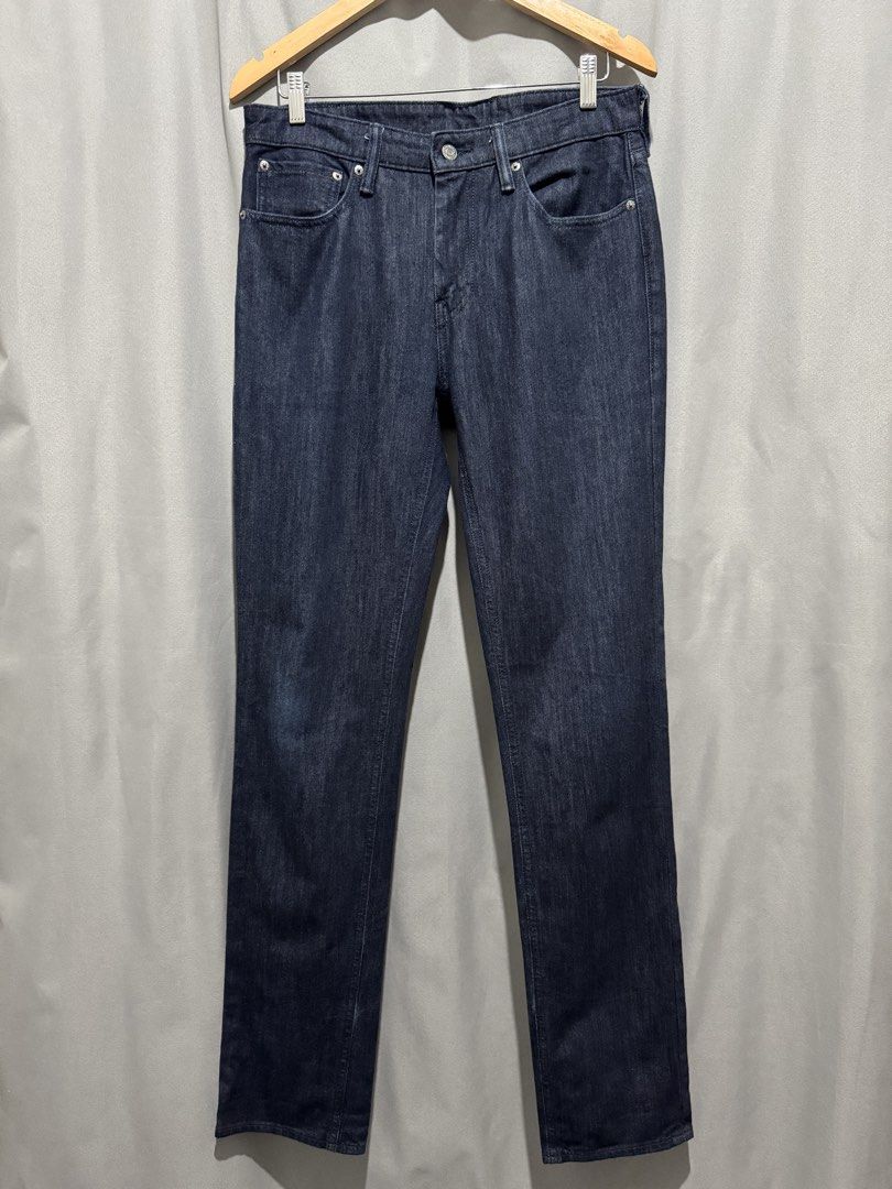 Levi’s 511 Slim Fit Commuter Pants (Category: Jeans) located in Meycauayan. Submitted by itstimothrifts (Listing ID 1457301245, Image 2). Description: Levi’s 511 Slim Fit Commuter Pants Excellent Condition Size 32 on tag Actual Width 32 Length 45 Leg Opening 7 Front Rise 13 .